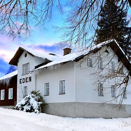 Chalupa Eden Harrachov Buitenkant foto