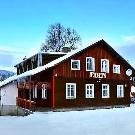 Chalupa Eden Harrachov Buitenkant foto
